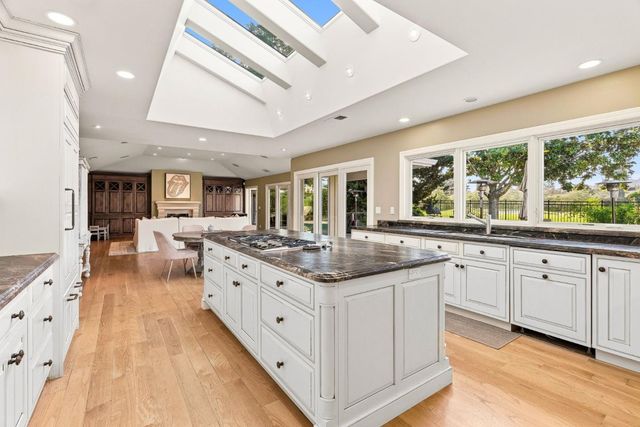 16 Hollins Drive, Santa Cruz, CA 95060