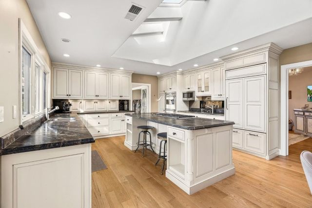 16 Hollins Drive, Santa Cruz, CA 95060