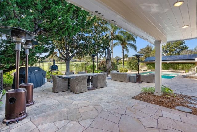 16 Hollins Drive, Santa Cruz, CA 95060