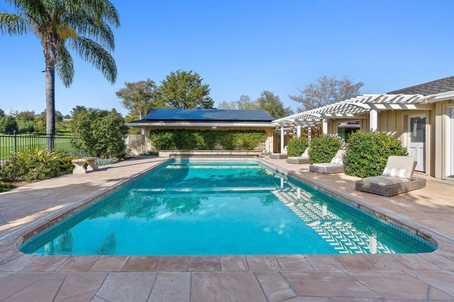 16 Hollins Drive, Santa Cruz, CA 95060