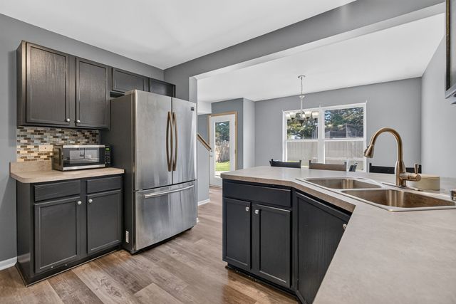 3622 Harms Road, Joliet, IL 60435
