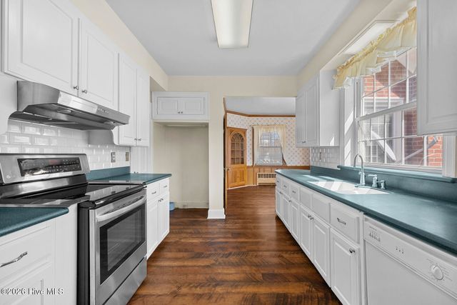 201 E Hargett Street, Richlands, NC 28574