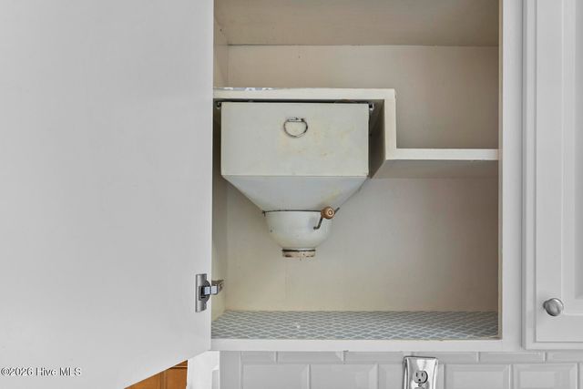 201 E Hargett Street, Richlands, NC 28574