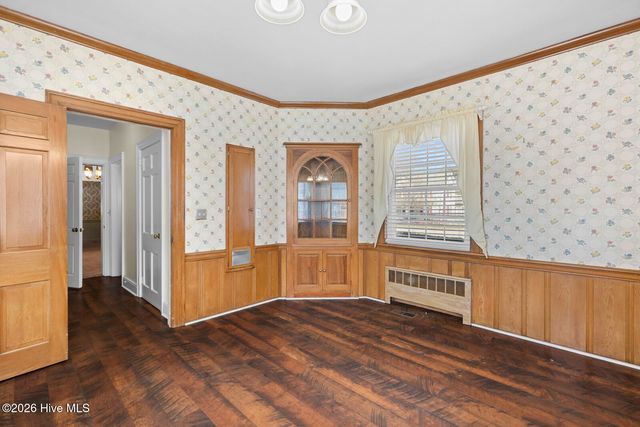 201 E Hargett Street, Richlands, NC 28574