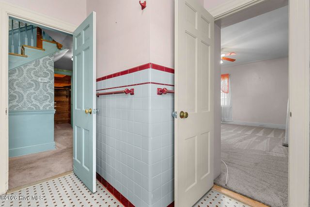 201 E Hargett Street, Richlands, NC 28574