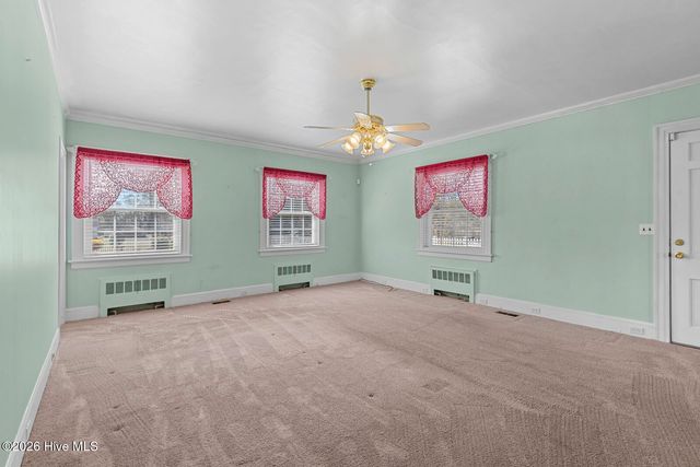 201 E Hargett Street, Richlands, NC 28574