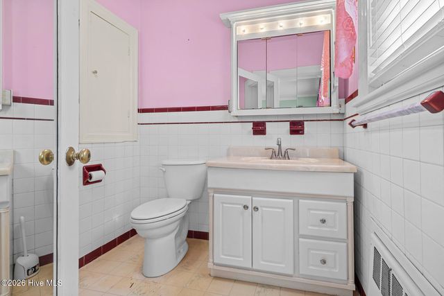 201 E Hargett Street, Richlands, NC 28574