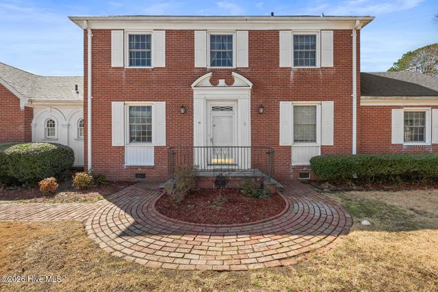 201 E Hargett Street, Richlands, NC 28574