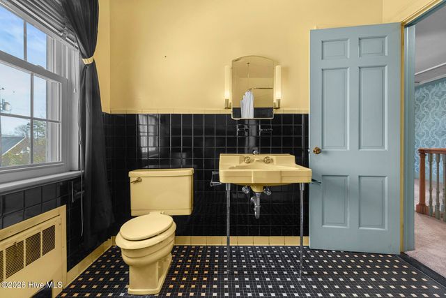 201 E Hargett Street, Richlands, NC 28574