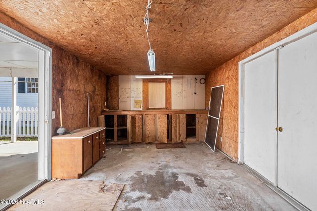 201 E Hargett Street, Richlands, NC 28574