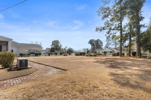 201 E Hargett Street, Richlands, NC 28574