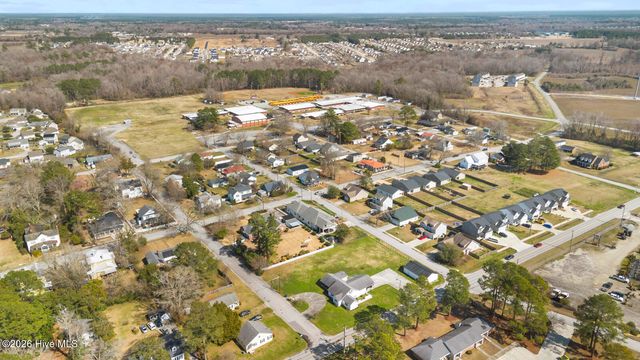 201 E Hargett Street, Richlands, NC 28574