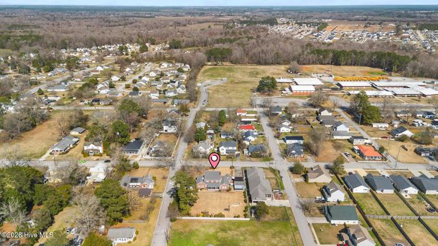 201 E Hargett Street, Richlands, NC 28574