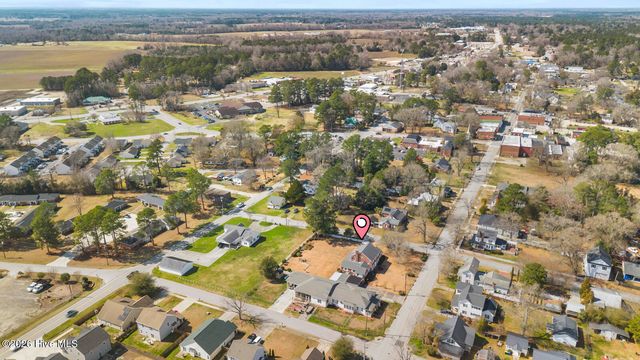 201 E Hargett Street, Richlands, NC 28574