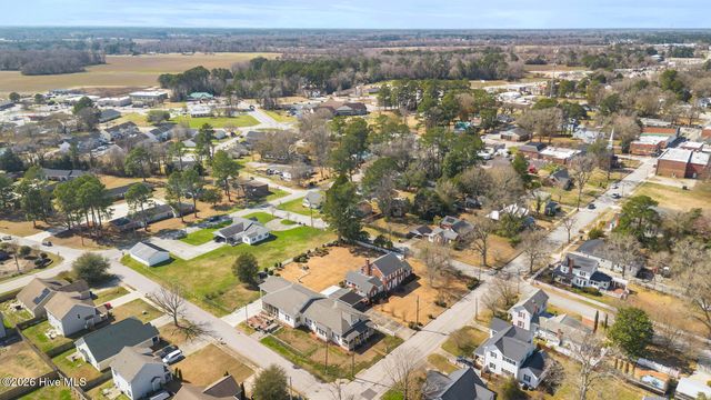 201 E Hargett Street, Richlands, NC 28574