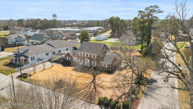 201 E Hargett Street, Richlands, NC 28574