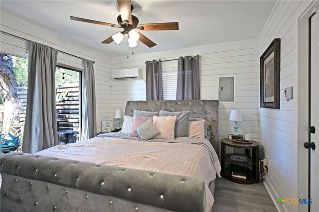 553 Scenic Drive ., Canyon Lake, TX 78133