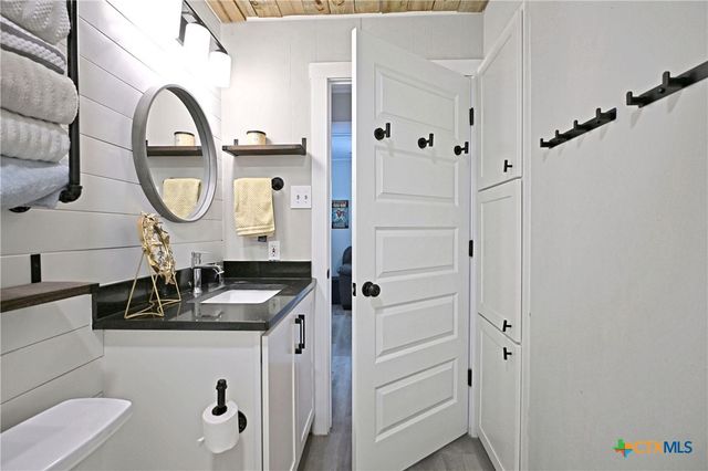 553 Scenic Drive ., Canyon Lake, TX 78133