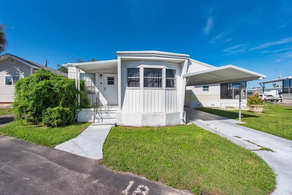 4851 W GANDY BOULEVARD B3L18, Tampa, FL 33611