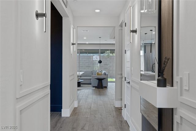 9617 Sard Lane, Las Vegas, NV 89143