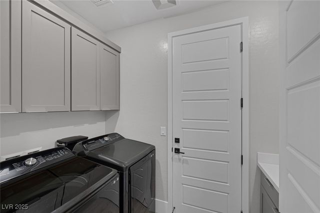 9617 Sard Lane, Las Vegas, NV 89143