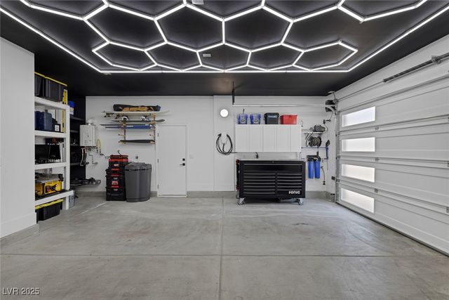 9617 Sard Lane, Las Vegas, NV 89143