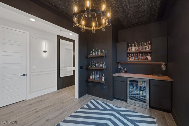 9617 Sard Lane, Las Vegas, NV 89143