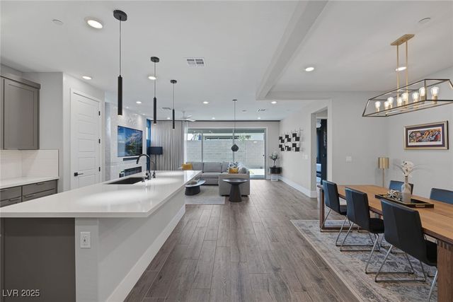 9617 Sard Lane, Las Vegas, NV 89143