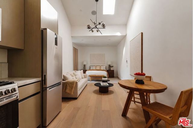 12906 Rubens Avenue, Los Angeles, CA 90066