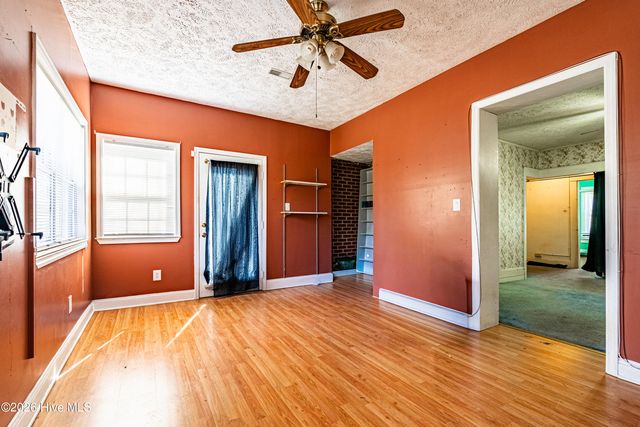 402 E 2nd Avenue, Chadbourn, NC 28431