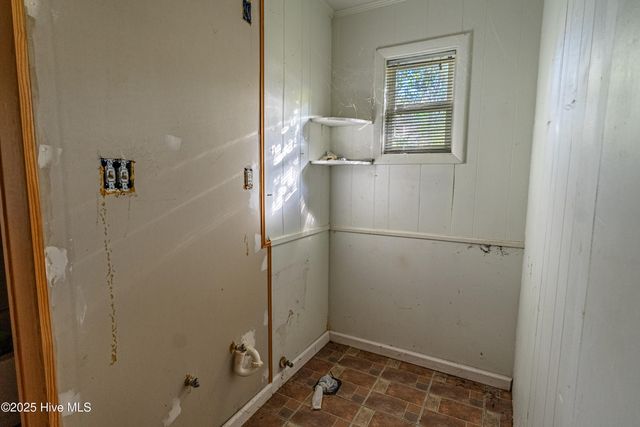 402 E 2nd Avenue, Chadbourn, NC 28431