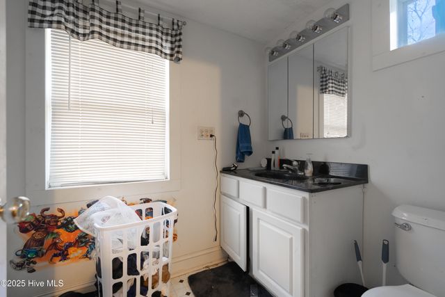 402 E 2nd Avenue, Chadbourn, NC 28431