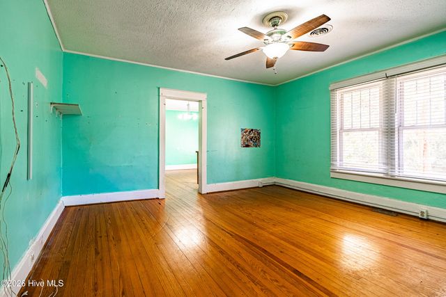 402 E 2nd Avenue, Chadbourn, NC 28431