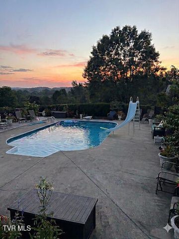 17289 Crabtree Court, Bristol, VA 24202