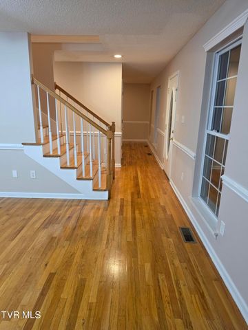 17289 Crabtree Court, Bristol, VA 24202