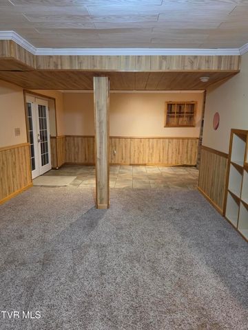 17289 Crabtree Court, Bristol, VA 24202