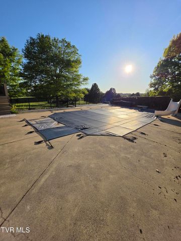 17289 Crabtree Court, Bristol, VA 24202