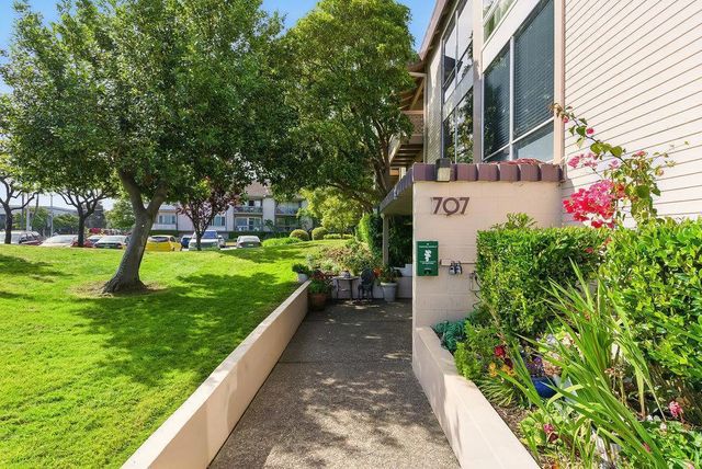 707 Fathom Drive 108, San Mateo, CA 94404