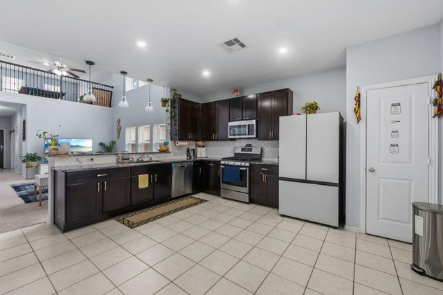 8831 W Crescent Lake Circle, Baytown, TX 77521