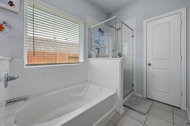 8831 W Crescent Lake Circle, Baytown, TX 77521