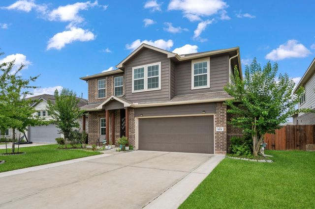 8831 W Crescent Lake Circle, Baytown, TX 77521