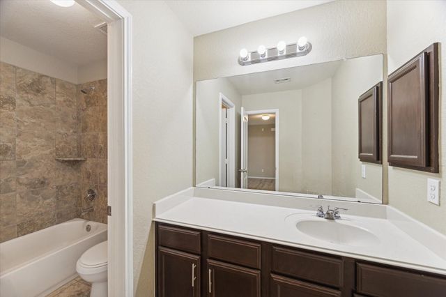 15326 Knotty Chestnut Street, Cypress, TX 77429