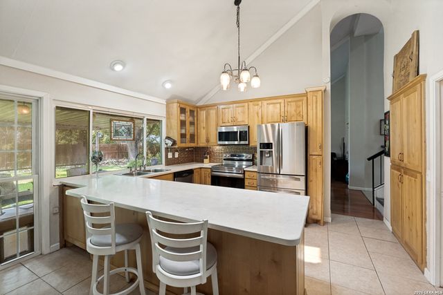 8327 Athenian, Universal City, TX 78148