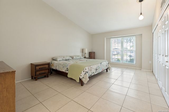 8327 Athenian, Universal City, TX 78148