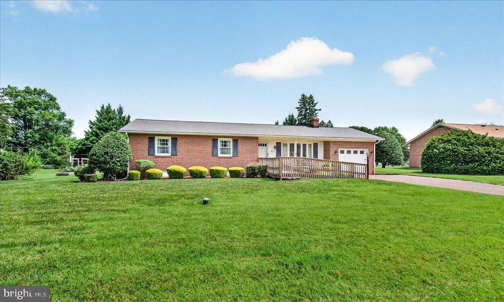 7910 EDGEWOOD FARM RD, Frederick, MD 21702