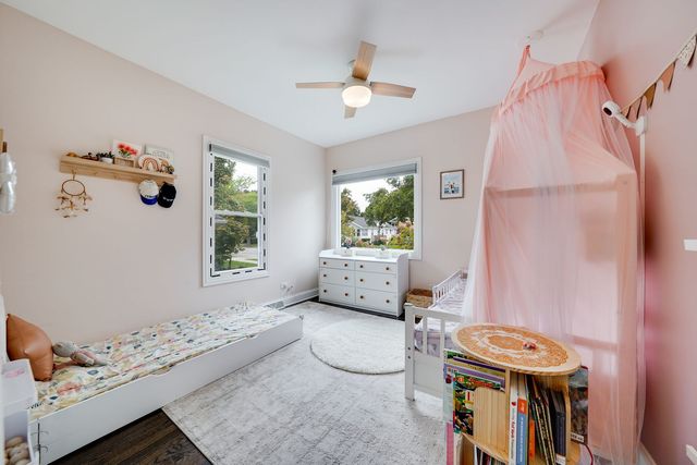 1107 E Prairie Avenue, Des Plaines, IL 60016