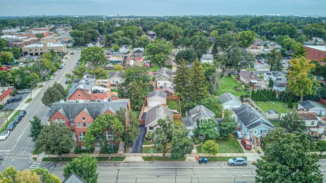 1107 E Prairie Avenue, Des Plaines, IL 60016