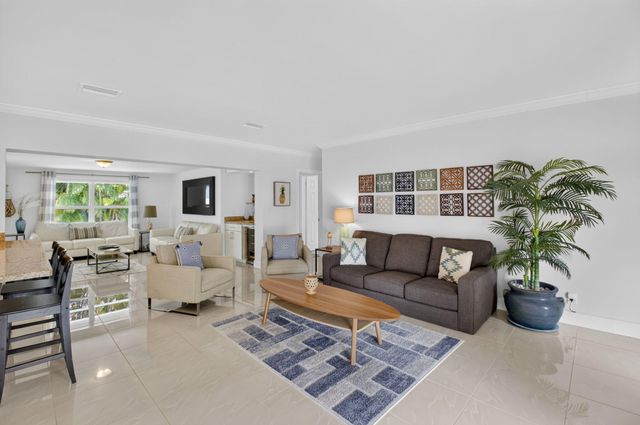 700 NE 70th Street, Boca Raton, FL 33487