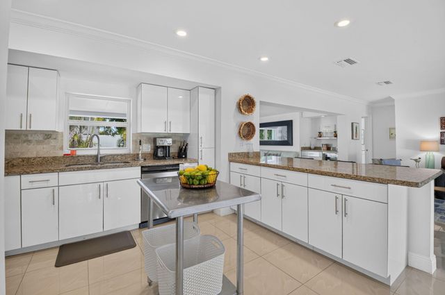 700 NE 70th Street, Boca Raton, FL 33487