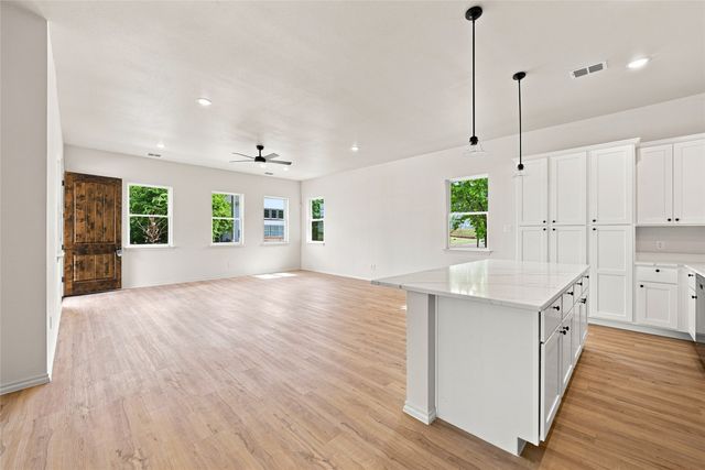 1022 E 9th Street, Dallas, TX 75203